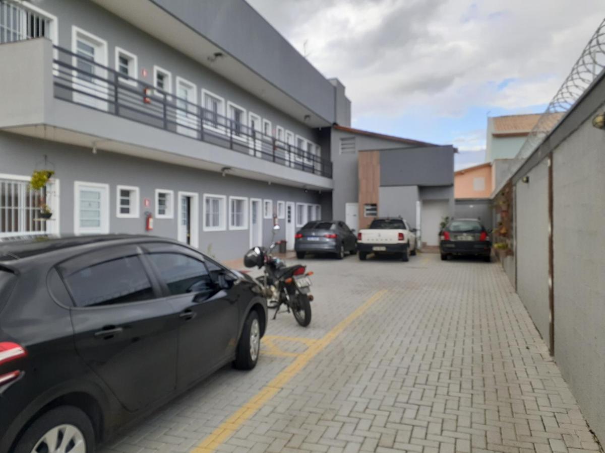 Apartamento Loft05 Garagem Wifi próximo Aparecida e Indústrias Pindamonhangaba Exterior foto